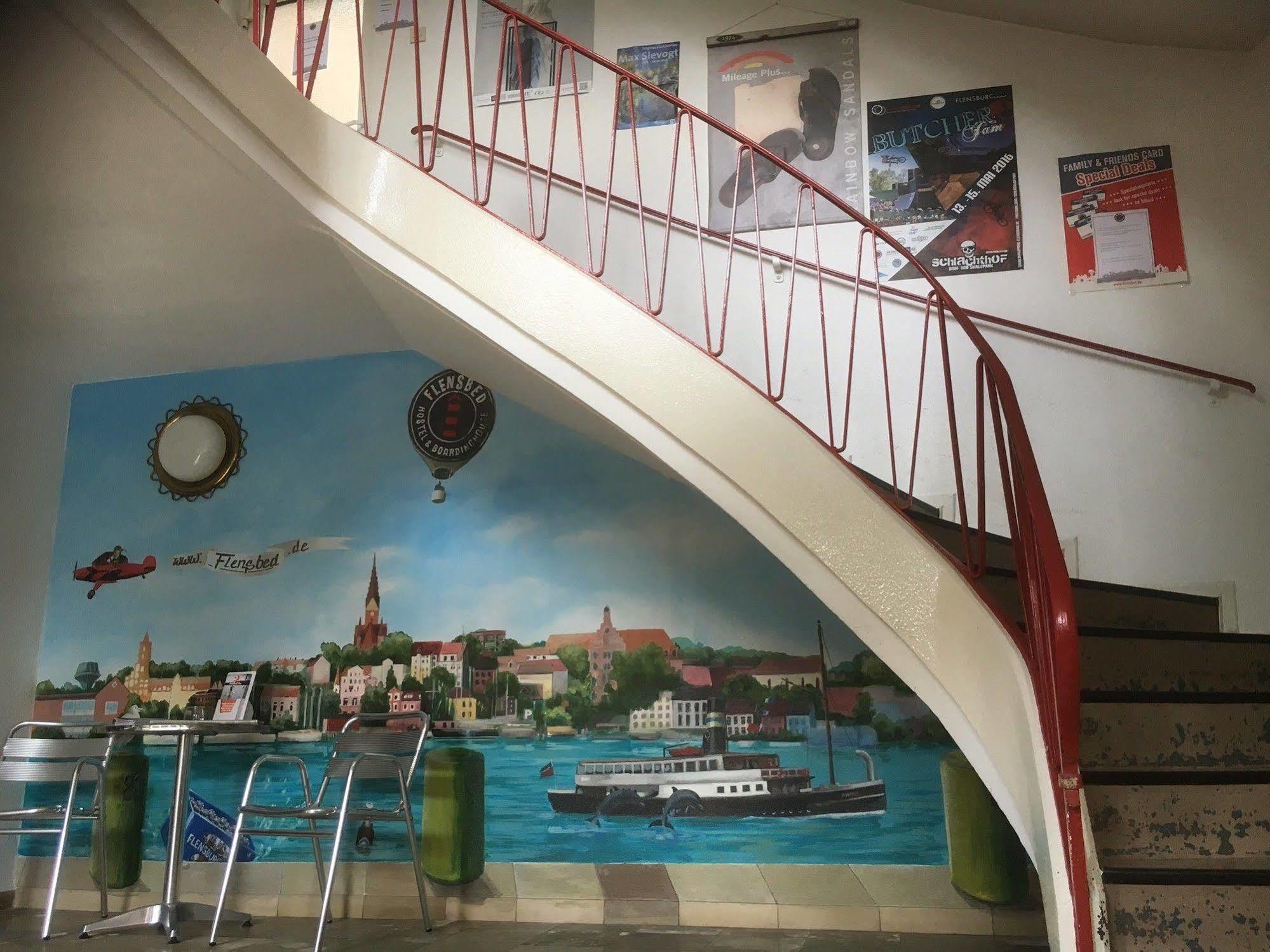 Flensbed Hotel & Hostel เฟลนส์บวร์ก ภายนอก รูปภาพ