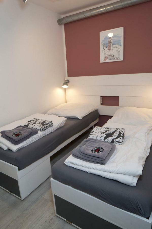 Flensbed Hotel & Hostel เฟลนส์บวร์ก ภายนอก รูปภาพ