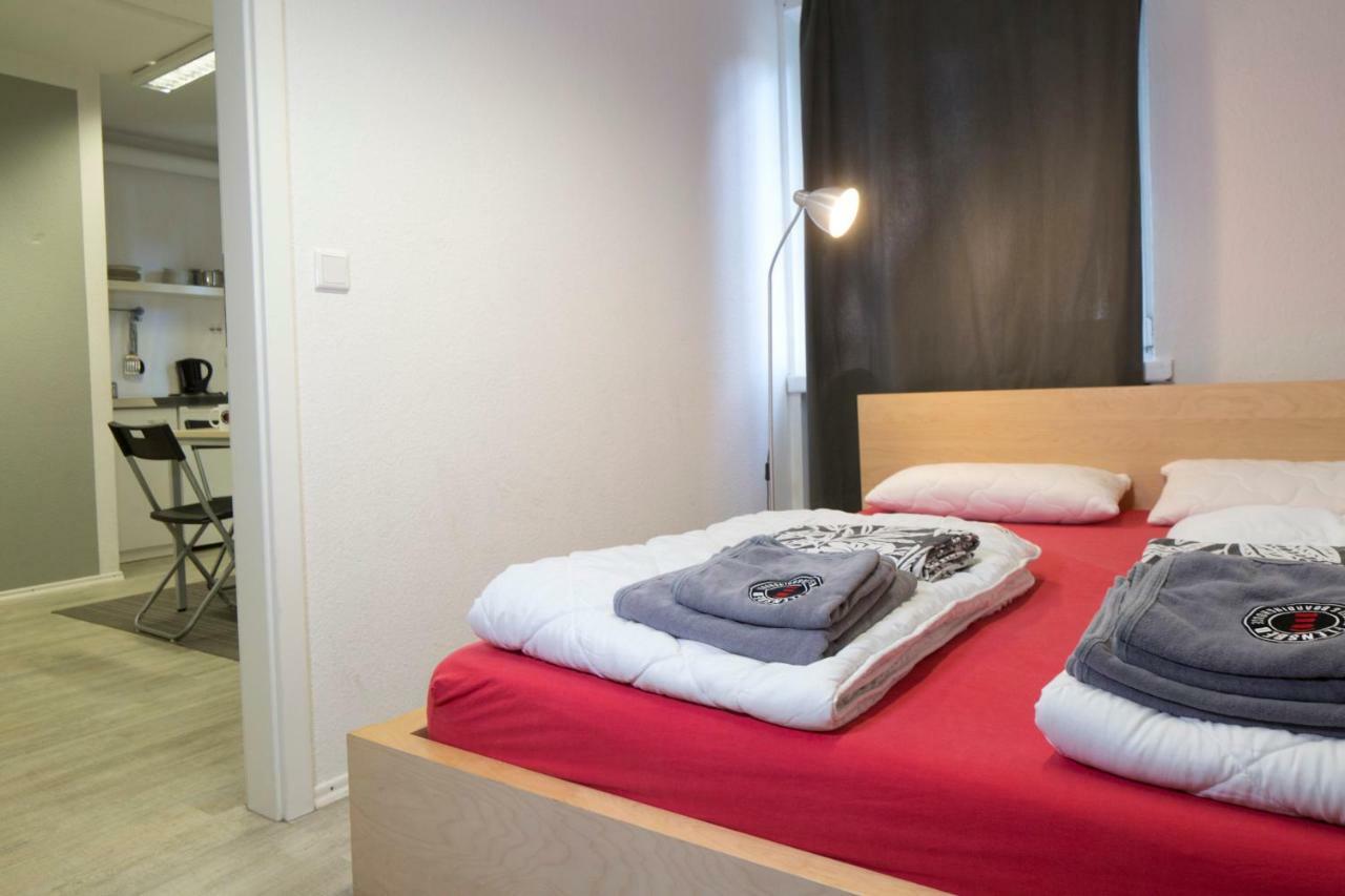 Flensbed Hotel & Hostel เฟลนส์บวร์ก ภายนอก รูปภาพ